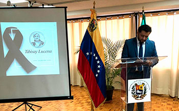 Firma Libro de Condolencias en honor de la ministra de Educación Universitaria de Venezuela
