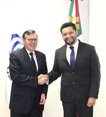 Embajador del Uruguay en México y el  ILCE