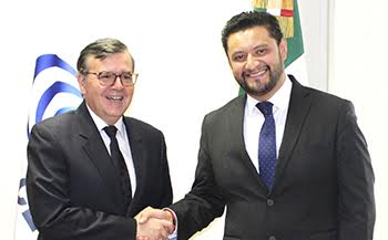 Embajador del Uruguay en México y el  ILCE