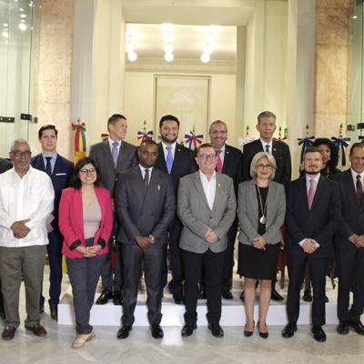 Miembros del cuerpo diplomático acreditado en México